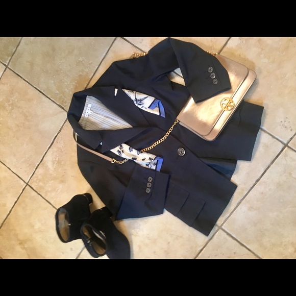 CABI navy size 4 blazer - Picture 4 of 7